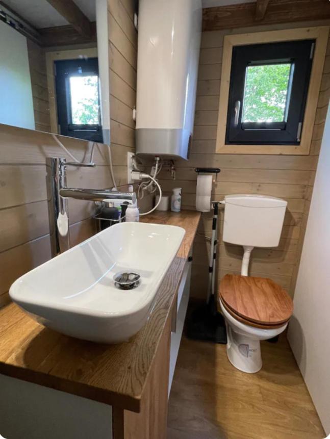 Гостьовий будинок La Tiny House De Nanou Рошфор Екстер'єр фото